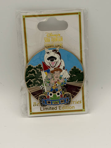 DSSH Beloved Tales Toy Story Woody Buzz Lightyear LE Pin