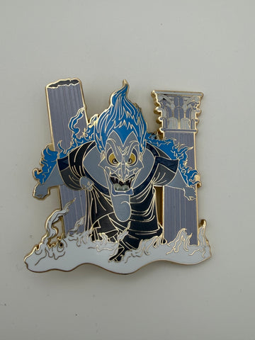 PALM Disney Villains Malice in the Mist LE 250 Jumbo Pin