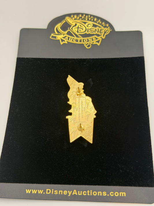 Disney Auctions Medieval Mickey Daisy LE 100