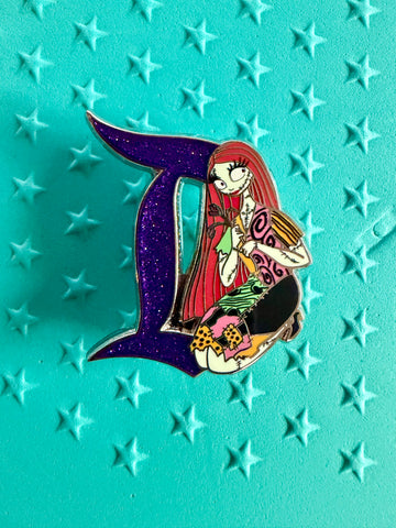 Sally Fantasy D Pin - LE 100