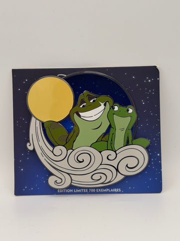 Disneyland Paris Moon Series Princess and the Frog Tiana and Naveen Limited Edition Pin