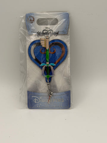 Disney Kingdom Hearts Fairy Harp Neverland Keyblade - April 4/12 Limited Edtion Pin