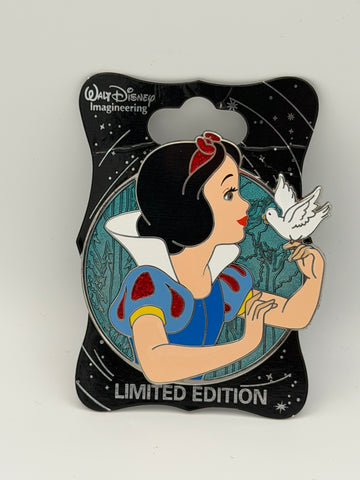 WDI Snow White Profile Pin - LE 250