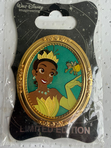 WDI Princess Gold Oval Frame Tiana LE Pin