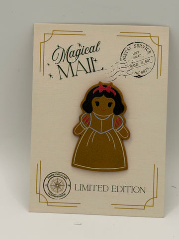 HKDL Hong Kong Disney Pin Christmas Snow White Gingerbread Princess LE 600