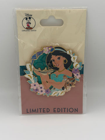 Floral Princess Wreaths Jasmine LE250 Pin Disney Employee Center DEC Aladdin