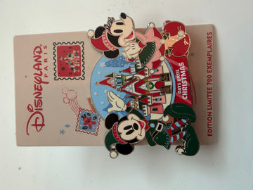 Disney DLP 2024 Christmas Joyeux Noel Mickey & Minnie LE 700 pin