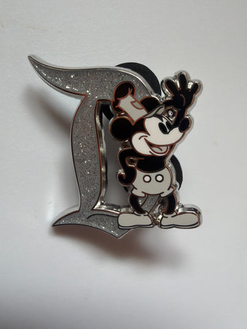 Steambotat Willie Fantasy D Pin - LE 100