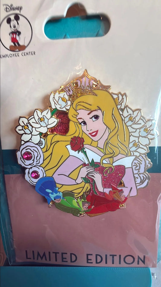 Disney Employee Center DEC Floral Princess Wreaths Sleeping Beauty Aurora Pin LE - image 2