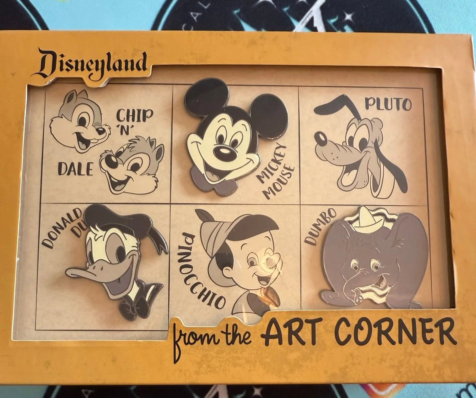 Nifty Fifties Disneyland Art Corner Double Sided 5 Pin Box Set LE 150 - image 2